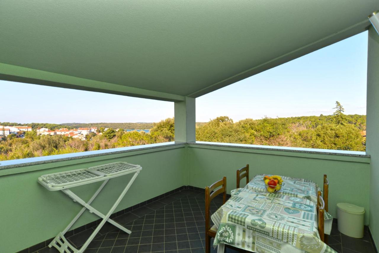Apartments Bernarda 1773 Banjole Extérieur photo